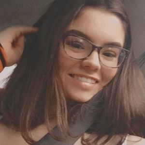 Meet your Posher, Ava